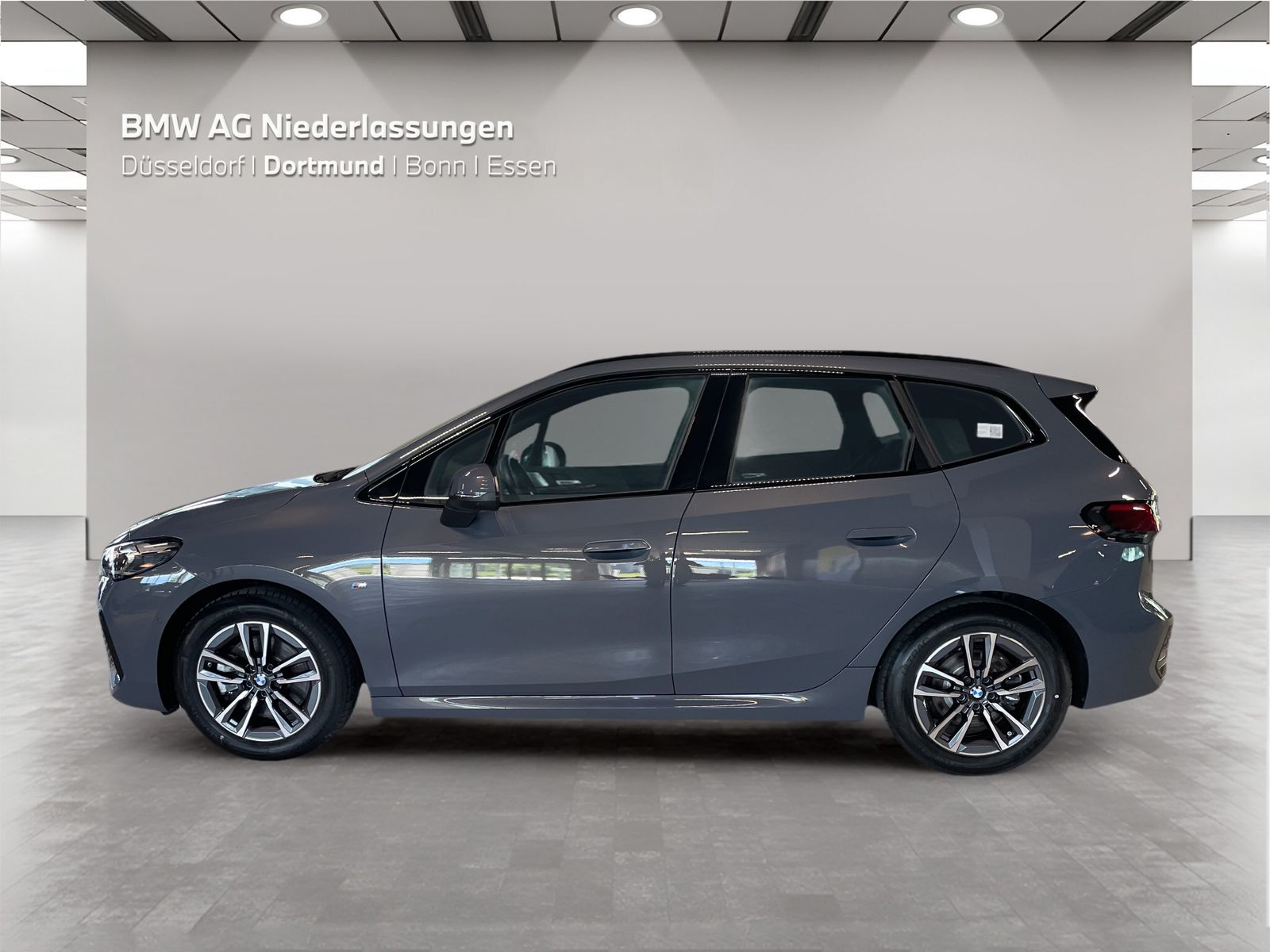 BMW 223 Active Tourer - Bild 4