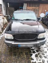 Ford Explorer - Ford Explorer mit LPG-Antrieb: Geländewagen