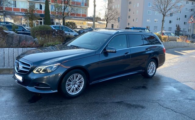 Mercedes-Benz E 220 E  T-Modell E 220 CDI BlueEfficiency Avant