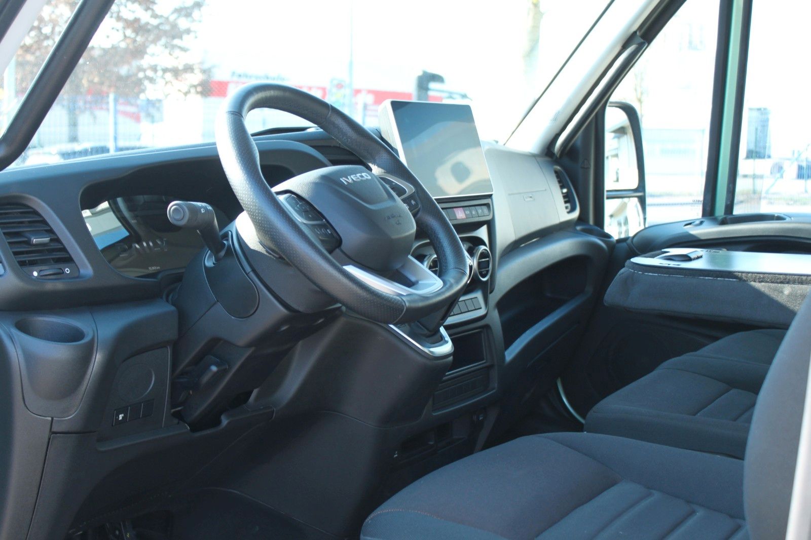 Fahrzeugabbildung Iveco Daily 35S18HA8