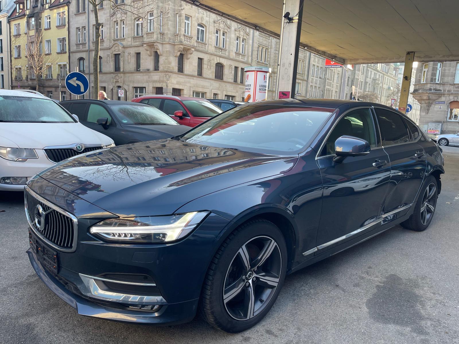Volvo S90 D5 AWD Gear. Inscription B&W HEAD-UP MASSAGE