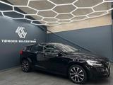 Volvo V40 Momentum 150 D3 2.0 - Volvo V40: D2 Momentum