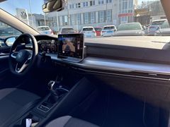 Fahrzeugabbildung Volkswagen Golf VIII Variant 1.5 TSI Goal ACC KAMERA AHK