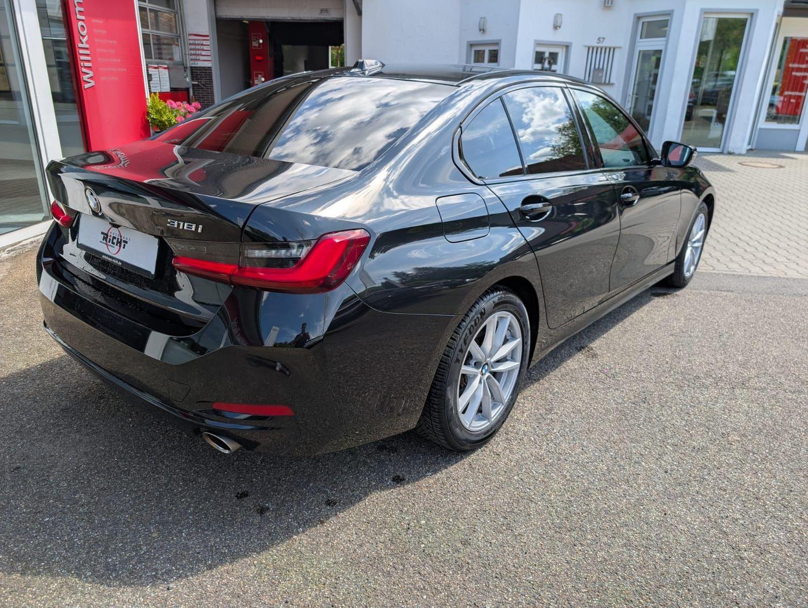 BMW 3 Series i Limousine Navi Innovation HUD Kamera SHZ, миниатюра 4
