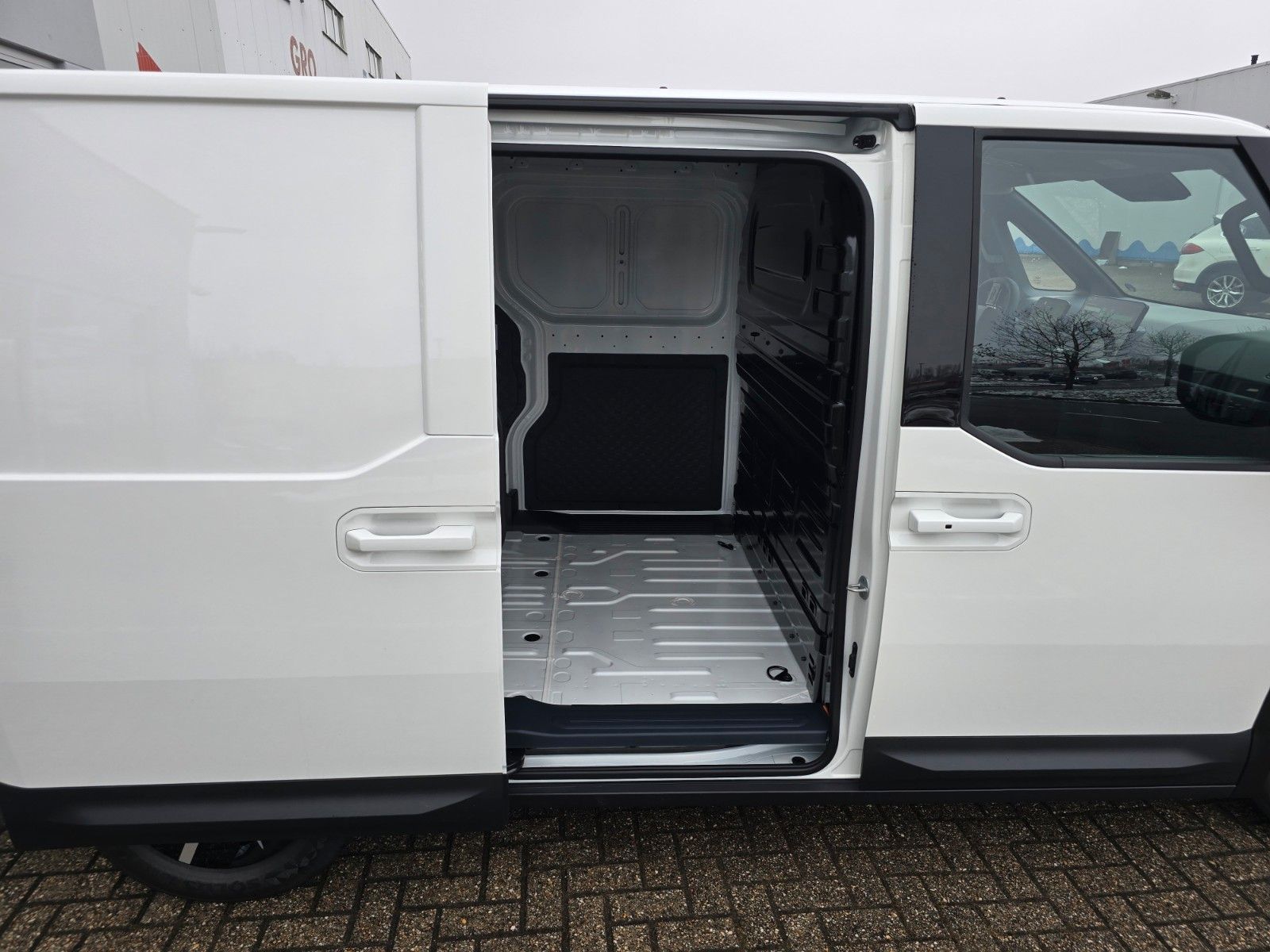 Fahrzeugabbildung Kia PV5 CARGO L2H1 3T 71.2 PLUS WP AW