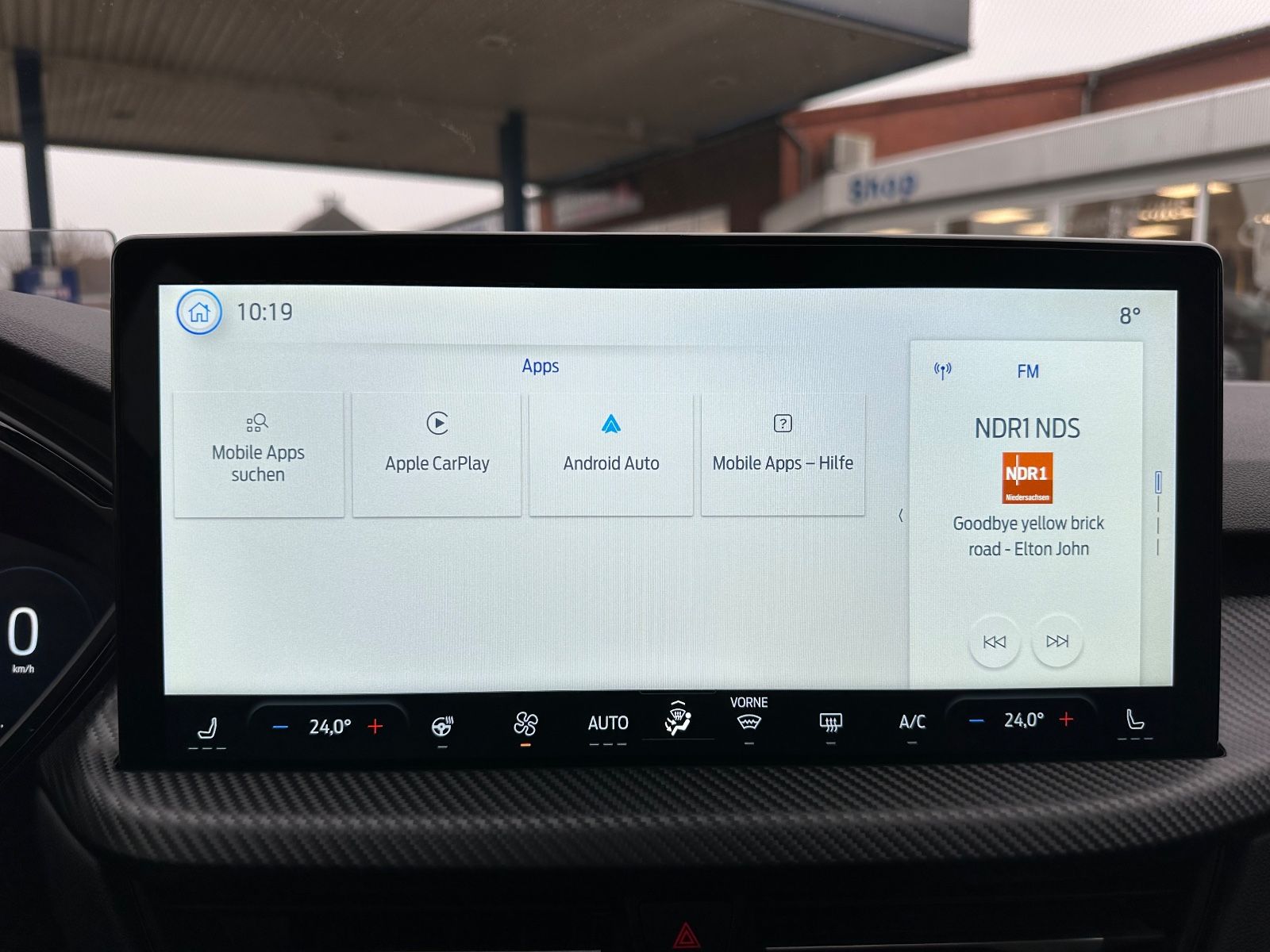 Fahrzeugabbildung Ford Kuga 1.5 EB ST Line X Pano/Matrix/HUD/B&O