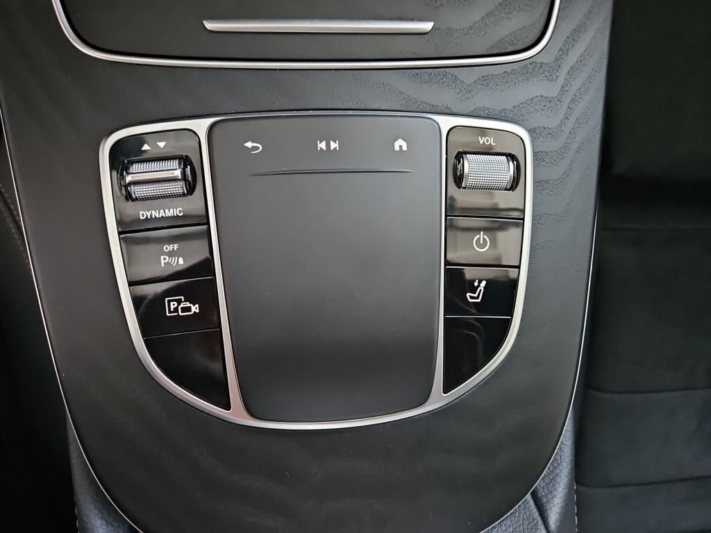 Fahrzeugabbildung Mercedes-Benz E 300 de T AMG Pano Night ACC LED Ambiente DAB