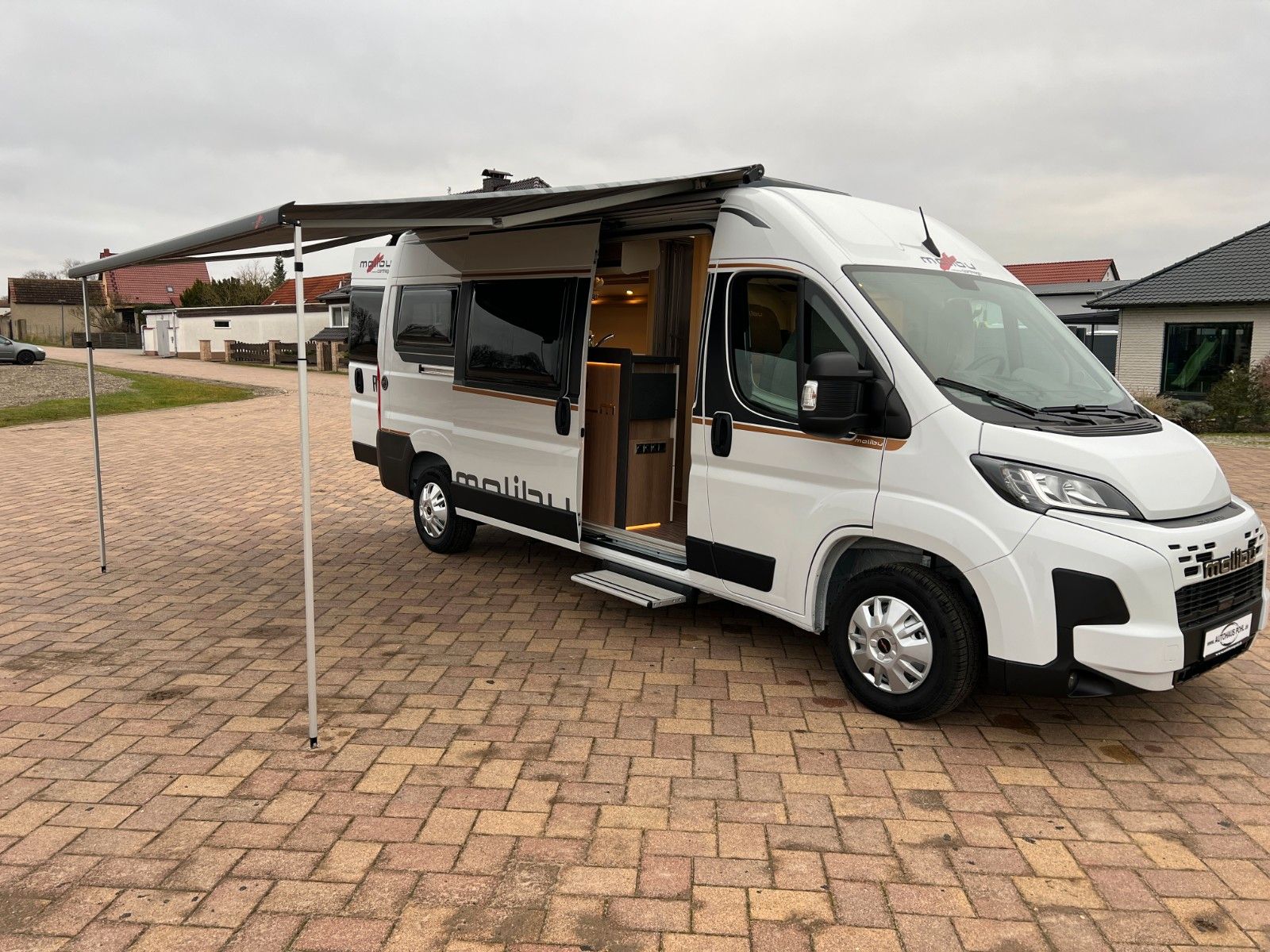 Fahrzeugabbildung Malibu Malibu Van compact 600 LE