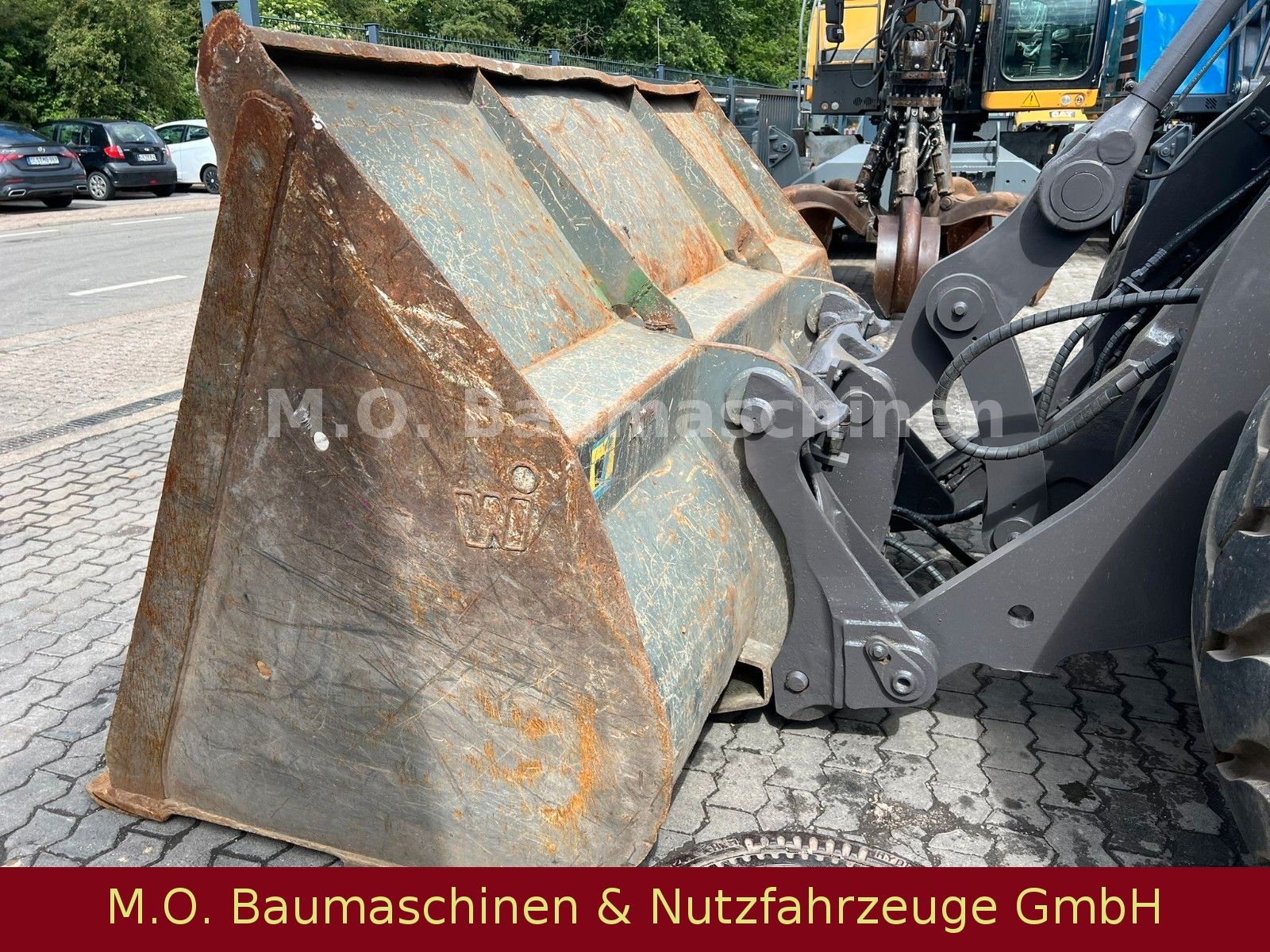 Fahrzeugabbildung Volvo L 70 H / SW / 3 Steuerkreis /AC /BSS/ZSA/ Waage/