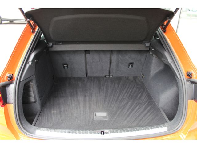 Q3 45 TFSI e Hybrid S-tr. S-Line*Pano*Navi*AHK*1
