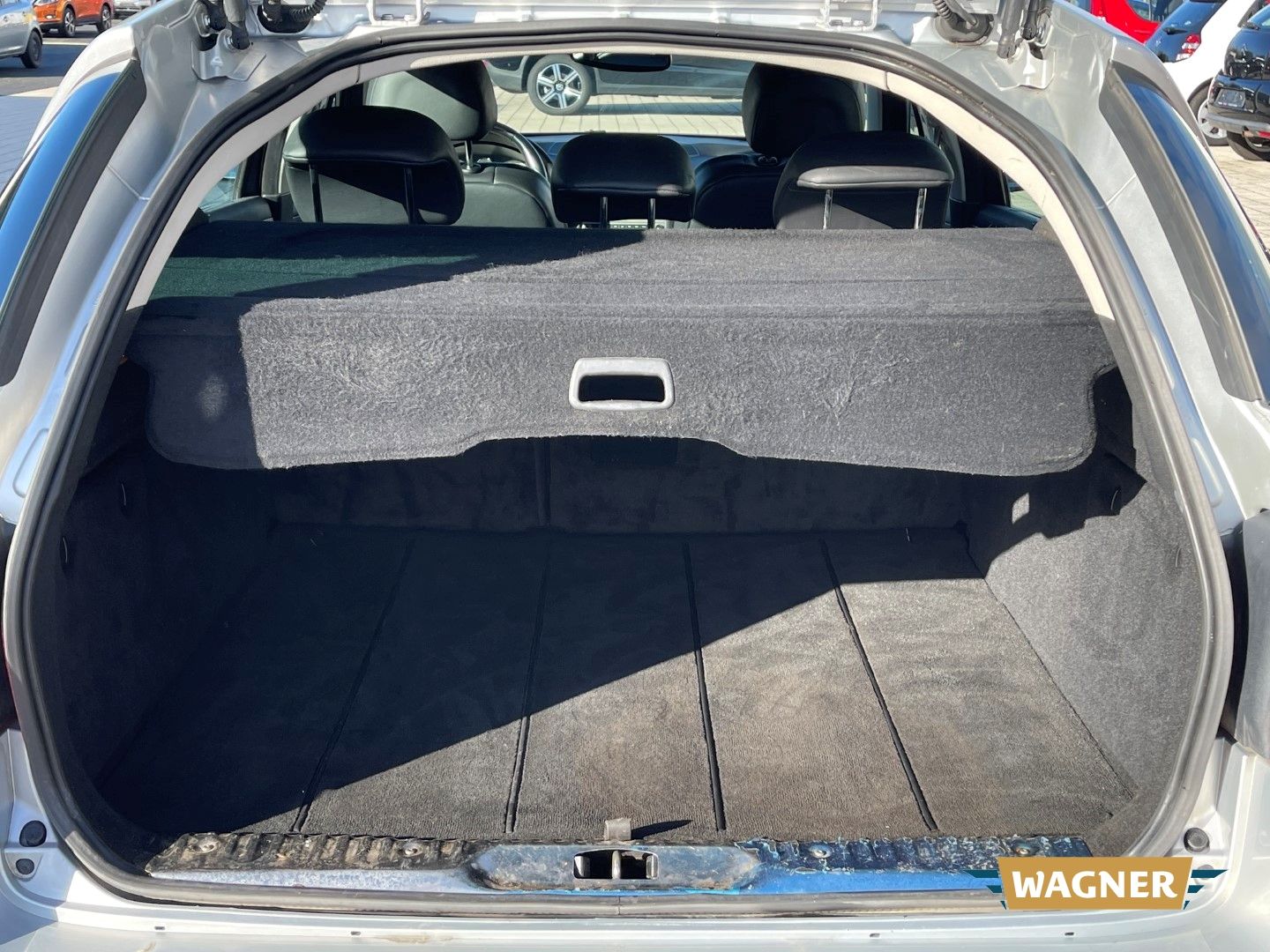 Fahrzeugabbildung Peugeot 407 SW Premium Klimaautomatik Servolenkung