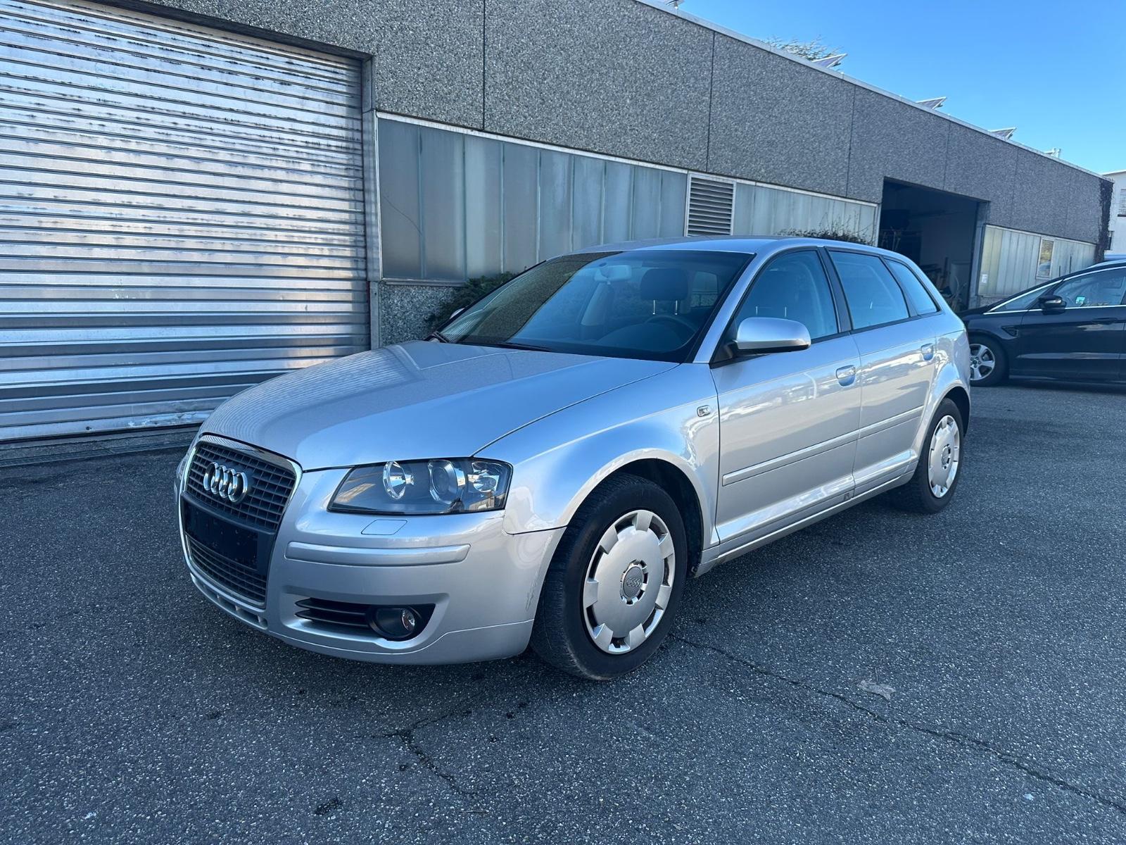 Audi A3 Sportback 1.6 - Automatik - Shzg - Tüv 08/26