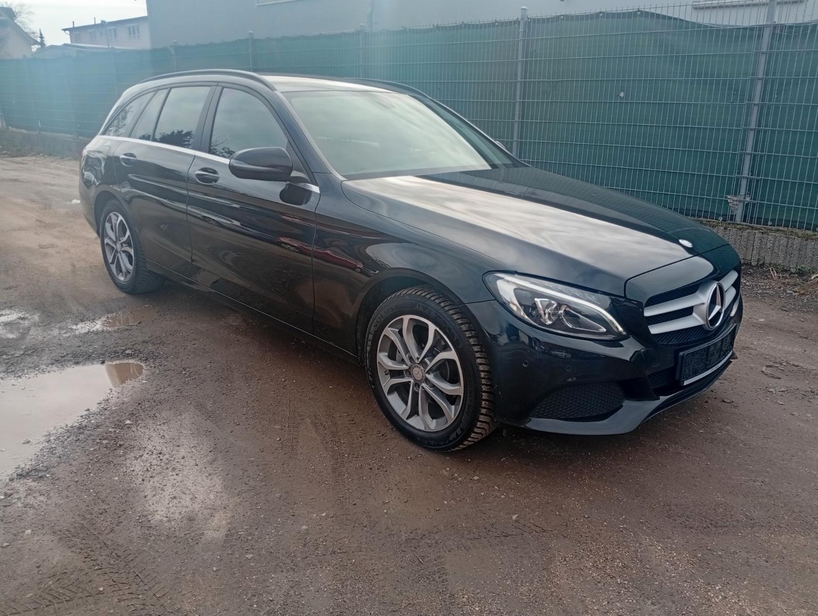 Mercedes-Benz C 200 C T-Modell C 200 T d G-Tronic Plus