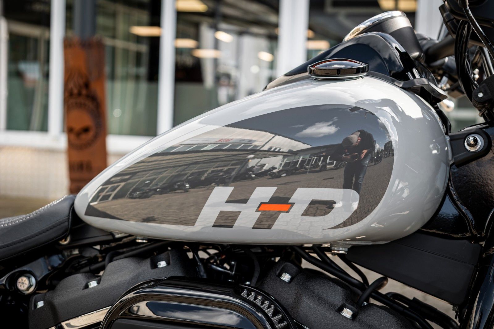 Fahrzeugabbildung Harley-Davidson FXFBS Fat Bob 114 CUI Softail - Jekill & Hyde