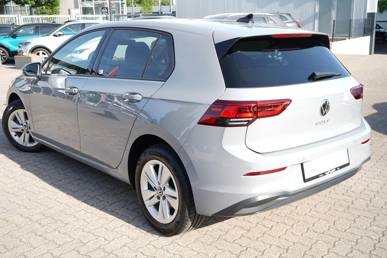 Volkswagen Golf VIII 1.5 16V TSI Life LED App-Connect ACC, миниатюра 4