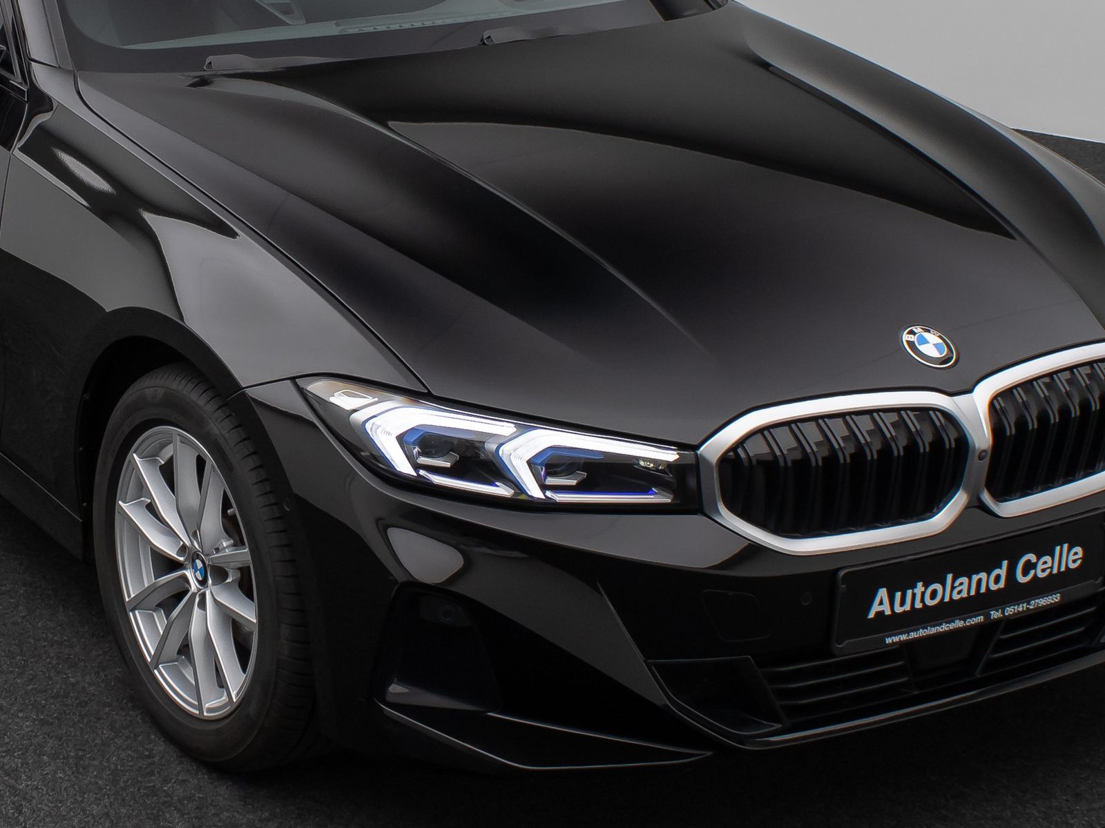 Fahrzeugabbildung BMW 320d 360° HUD DAB H/K Komfort Alarm Sport Leder