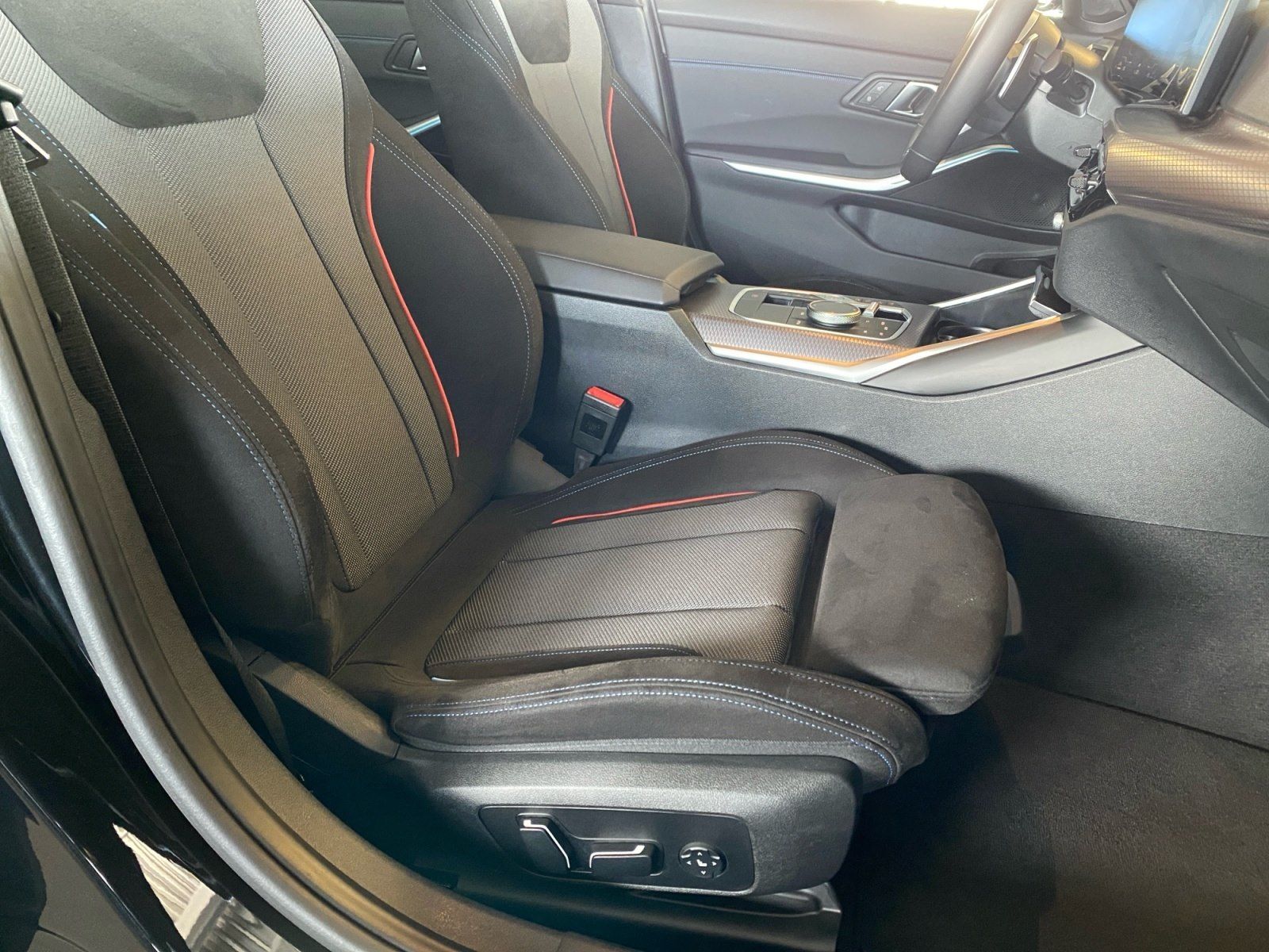 BMW 330 - Bild 13