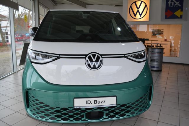 Volkswagen ID. Buzz Pro Motor: 150 kW (204 PS) 77 kWh Getri