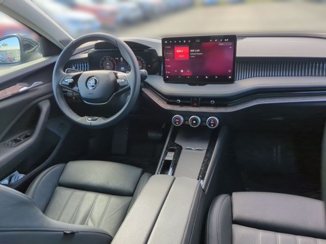 Fahrzeugabbildung SKODA Superb Combi 2.0 TDI DSG Laurin & Klement AHK ST