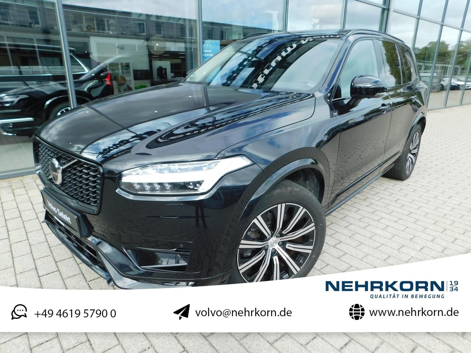 Fahrzeugabbildung Volvo XC90 B5 D Plus Dark