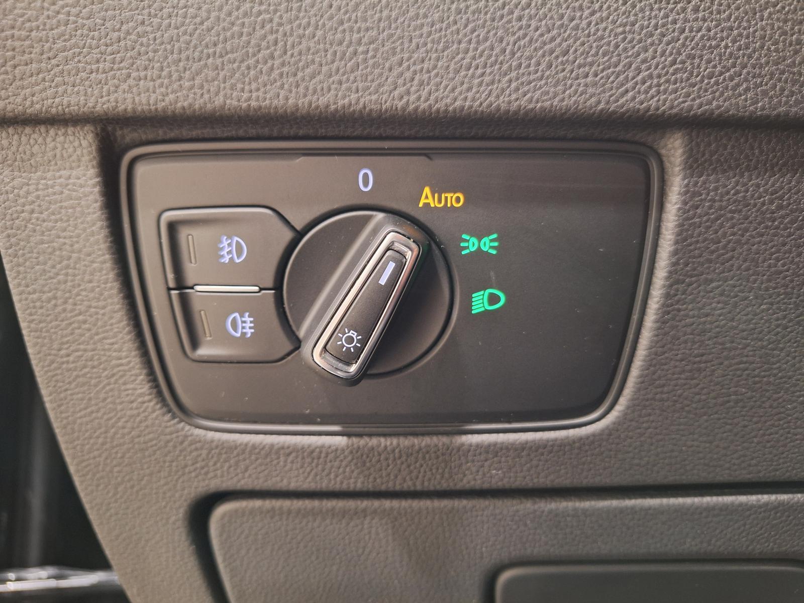 Volkswagen Passat 1.5 TSI DSG Business ACC Navi LED, миниатюра 26