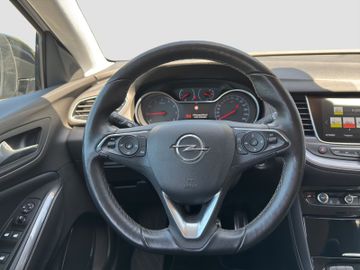 Fotografie des Opel Grandland (X) Parkpilot Kamera IntelliLux LED