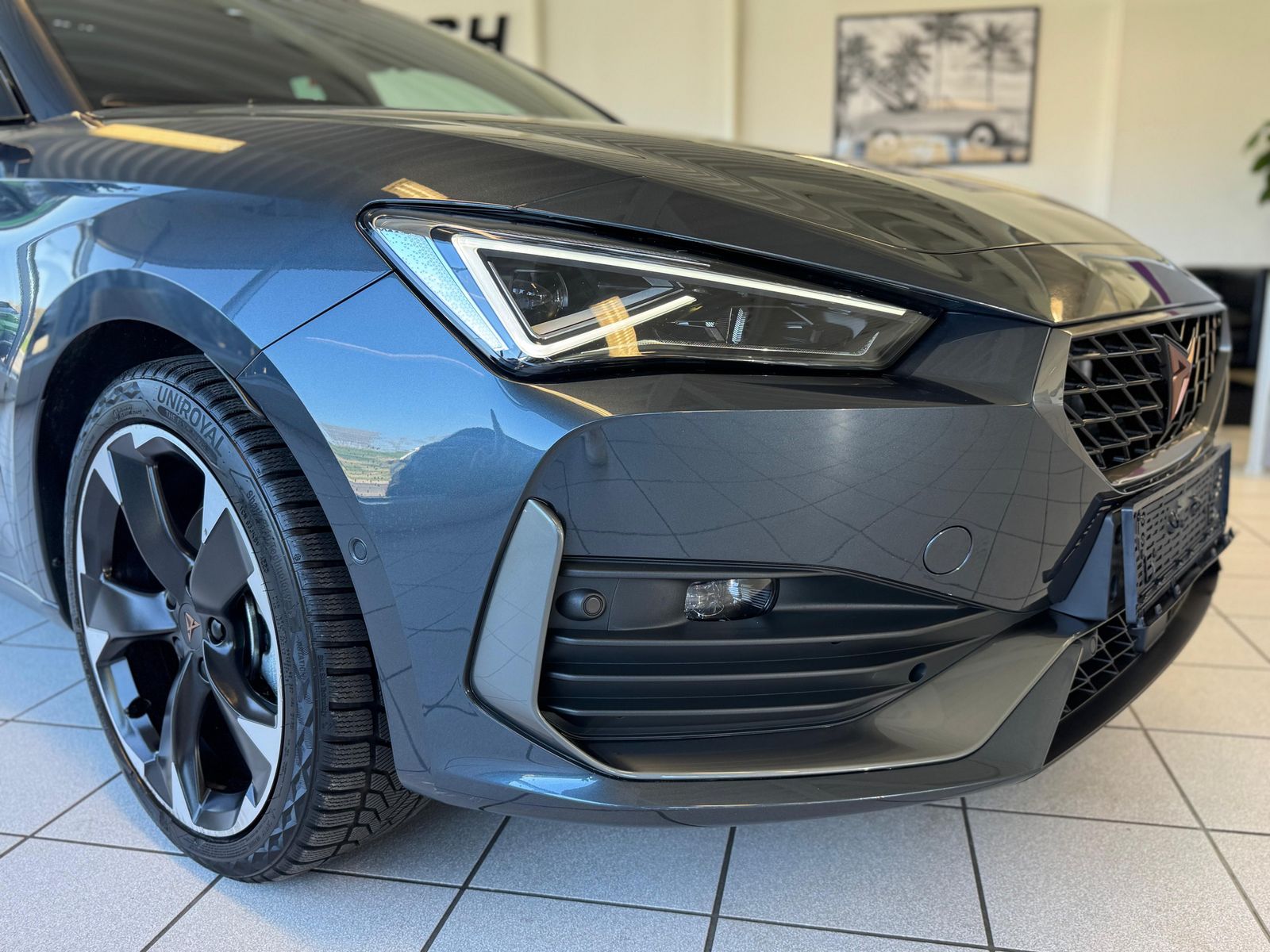 Fahrzeugabbildung CUPRA Leon 1.5eTSI DSG Matrix Cam Vision+ el. Heck AHK