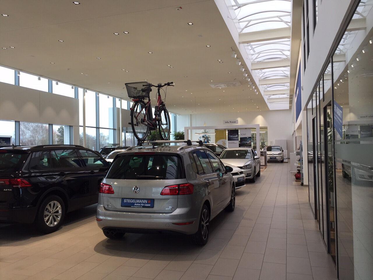 showroom-image-bottom