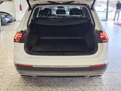 Fahrzeugabbildung Volkswagen Tiguan Allspace Highline 4Motion (PANO/360°CAM/L