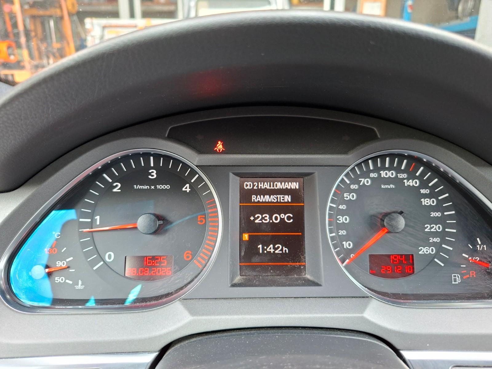 Audi A6 2005 — photo 8
