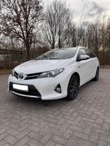 Toyota Auris Sports Touring Hybrid 1.8 - Toyota Auris Touring Sports aus 2013