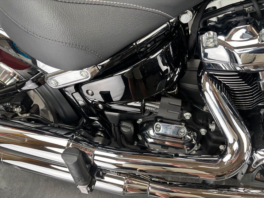 Fahrzeugabbildung Harley-Davidson FAT BOY 114 *SEITL. KENNZEICHEN *1. HAND!