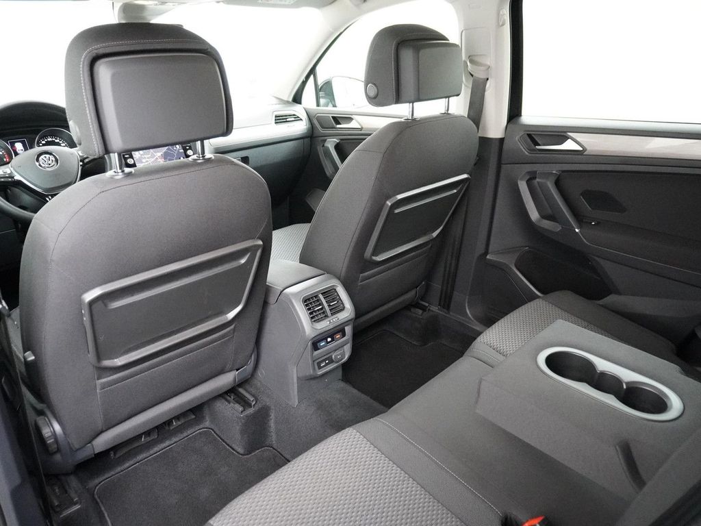 Volkswagen Tiguan Allspace 1.5 TSI Comfortline Business AHK