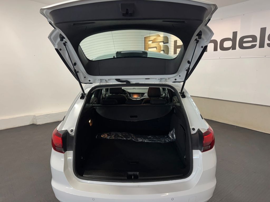 OPEL Astra K Sports Tourer*LED*NAVI*AUTOMATIK*PDC*AHK OPEL Astra K Sports Tourer*LED*NAVI*AUTOMATIK*PDC*AHK