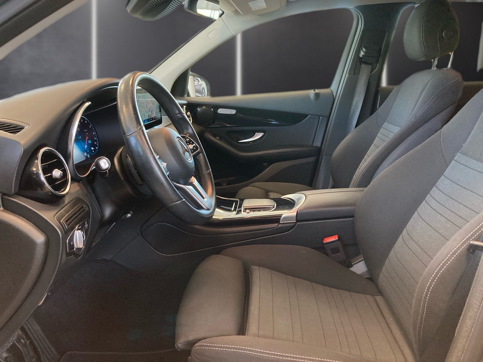 Fahrzeugabbildung Mercedes-Benz GLC 300 de 4M*Distronic*AHK*Totwinkel*360°*EasyP