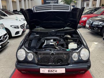 Mercedes E 280 - 12