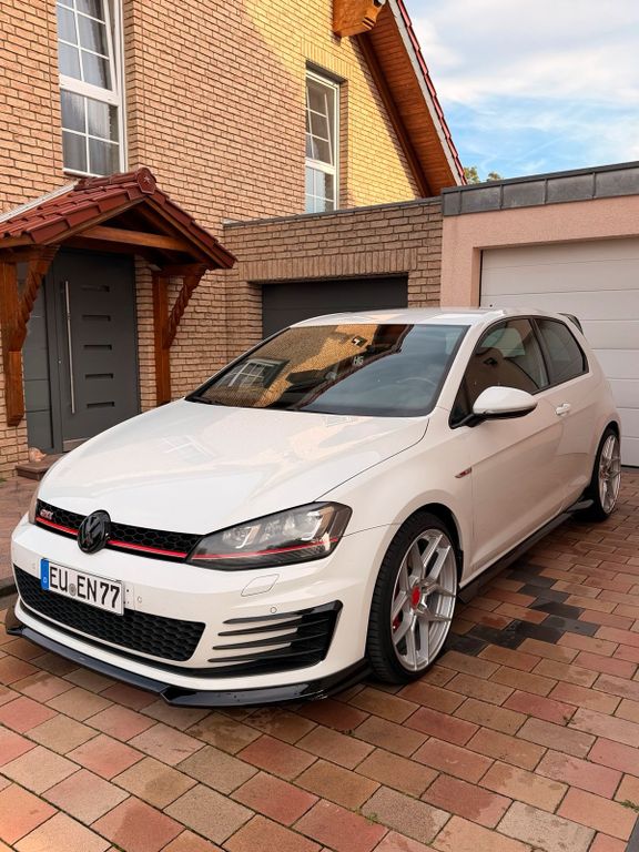 Image of Volkswagen Golf