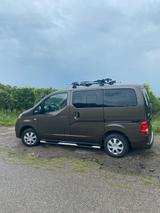 Nissan Camper/Van/Bus Nissan Evalia NV200 - Nissan Evalia mit Diesel-Antrieb