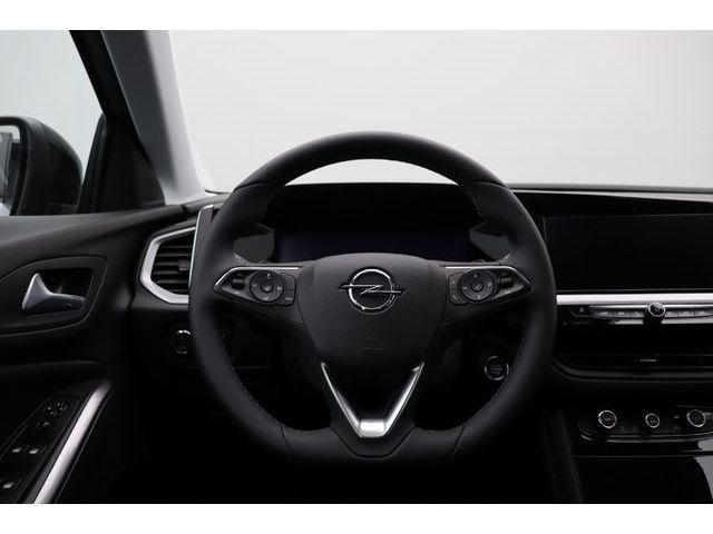 Fahrzeugabbildung Opel Grandland 1.2 GS Line AUT LED Navi ACC RK