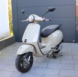 Vespa Primavera 125 S mit Topcase (Garagenfahrzeug) - VESPA TOPCASE