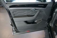 VW Touareg R eHybird | Pano | AHK | Dynaudio VW Touareg R eHybird | Pano | AHK | Dynaudio