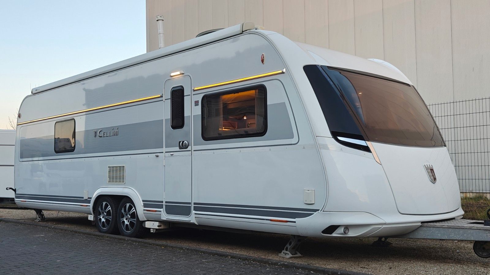 Fahrzeugabbildung Tabbert Cellini Slide Out 750 HTD - Mover, Klima, SAT -