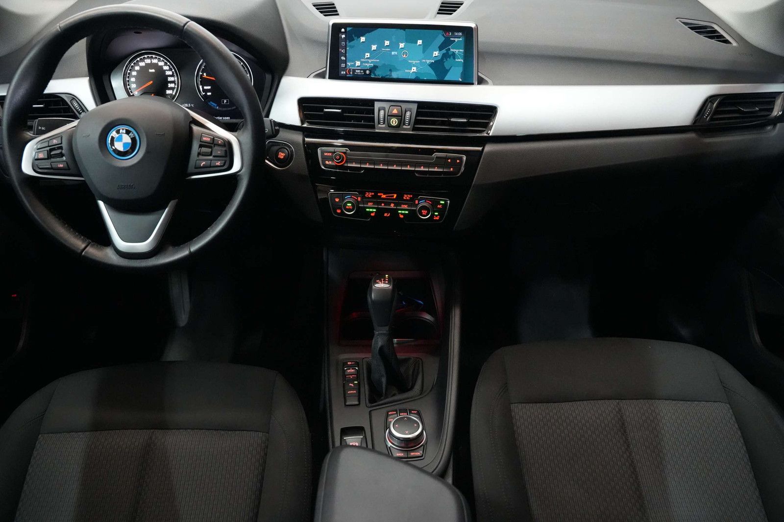 BMW X1 |1.5iA|xDrive25e|SOH 97%|106.000km|2021|Autom imagem 3