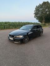 BMW E91 318D - BMW 318 aus 2007: Kombi, 318d