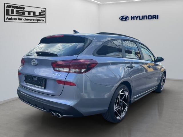 Fahrzeugabbildung Hyundai i30cw FL Kombi (MY25) 1.5 T-GDI (140PS) 48V 7-DC