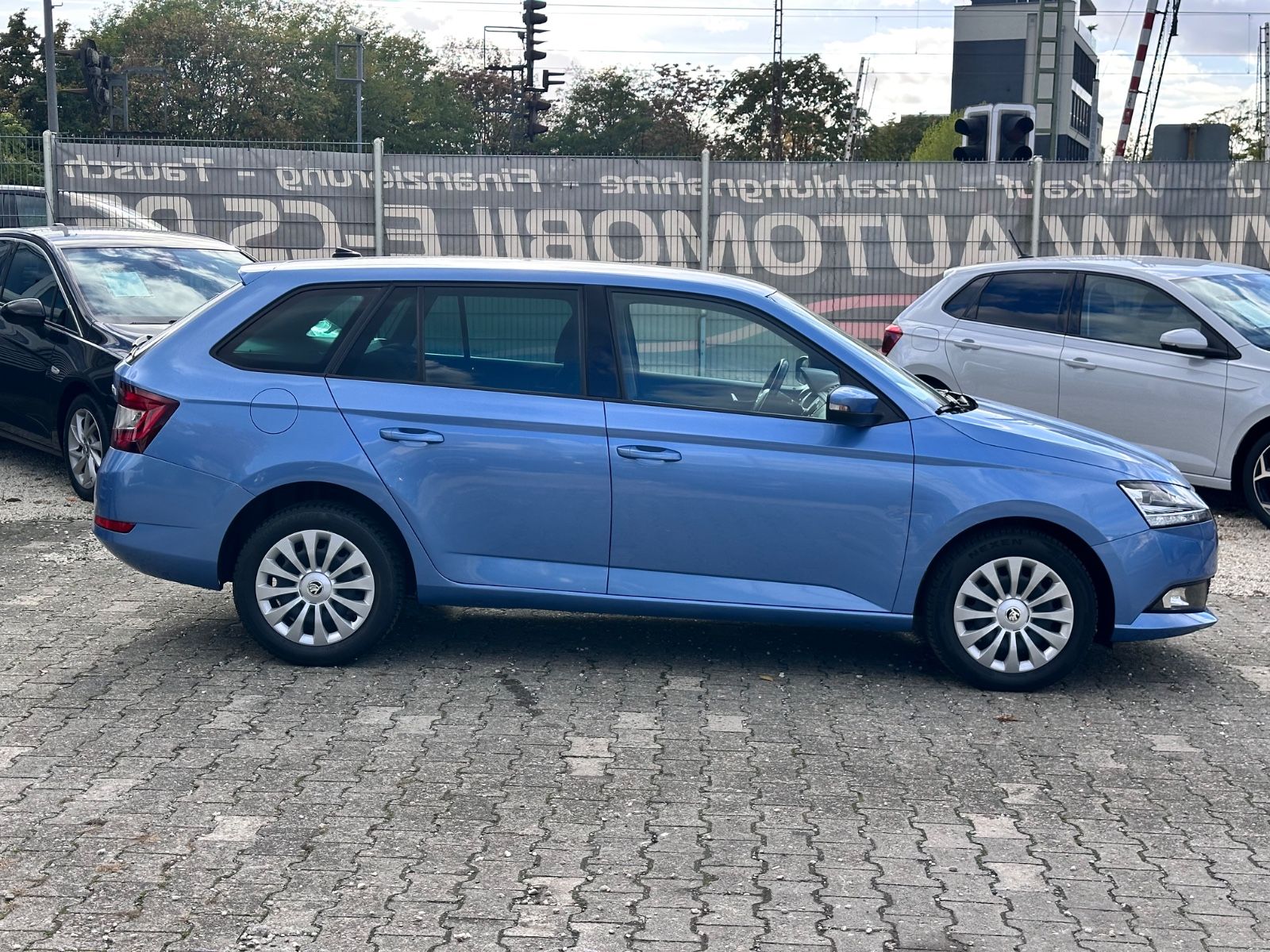 Fahrzeugabbildung SKODA FABIA COMBI CLEVER*MOD.2019+KAMERA*