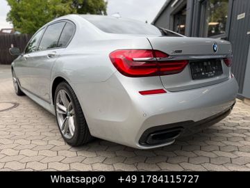 BMW 750 - 8