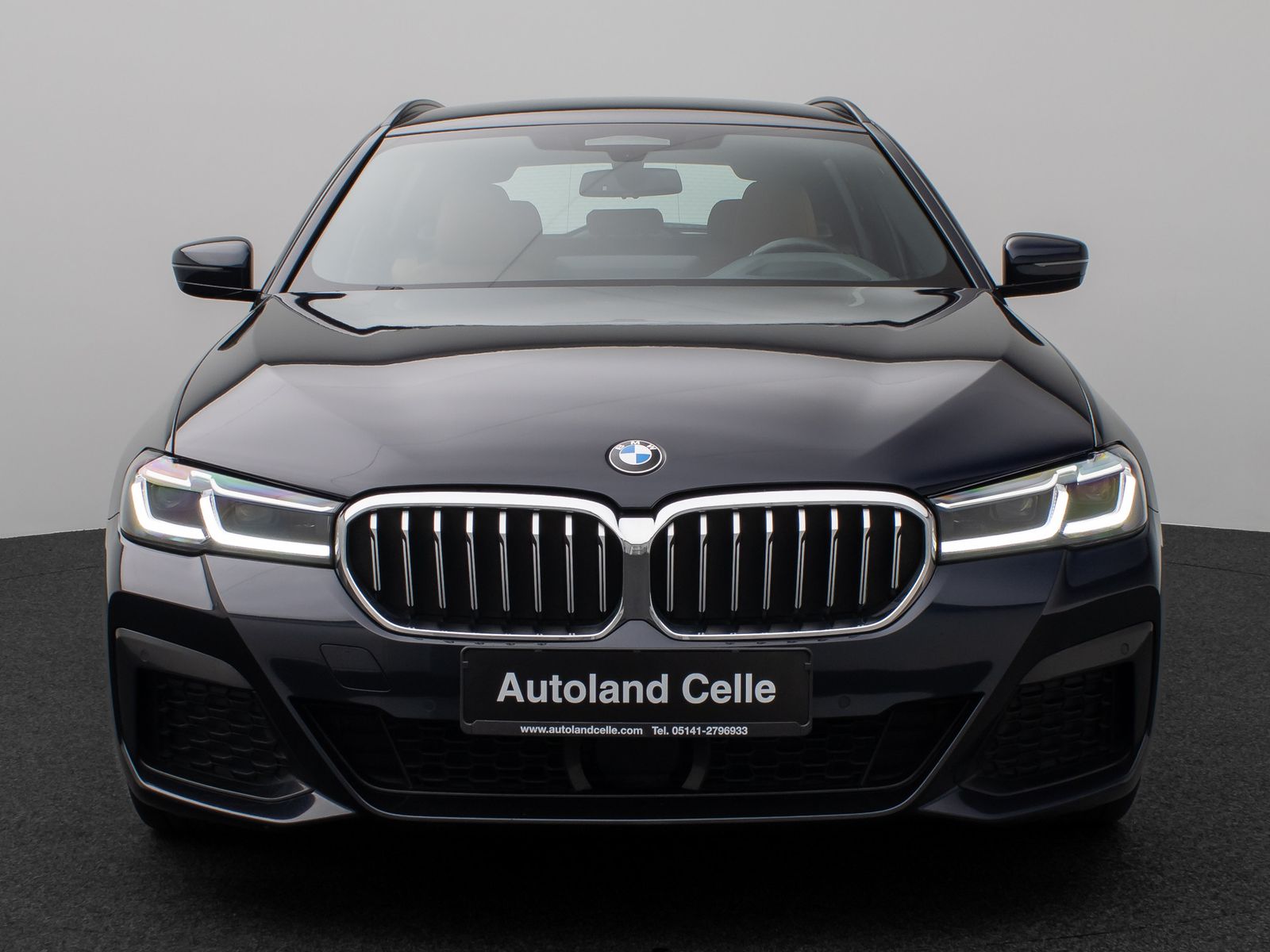 Fahrzeugabbildung BMW 540d xD  M Sport Laser Kamera HUD DAB H/K 19Zoll