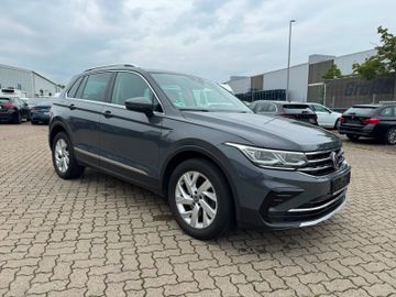 Volkswagen Tiguan - 10