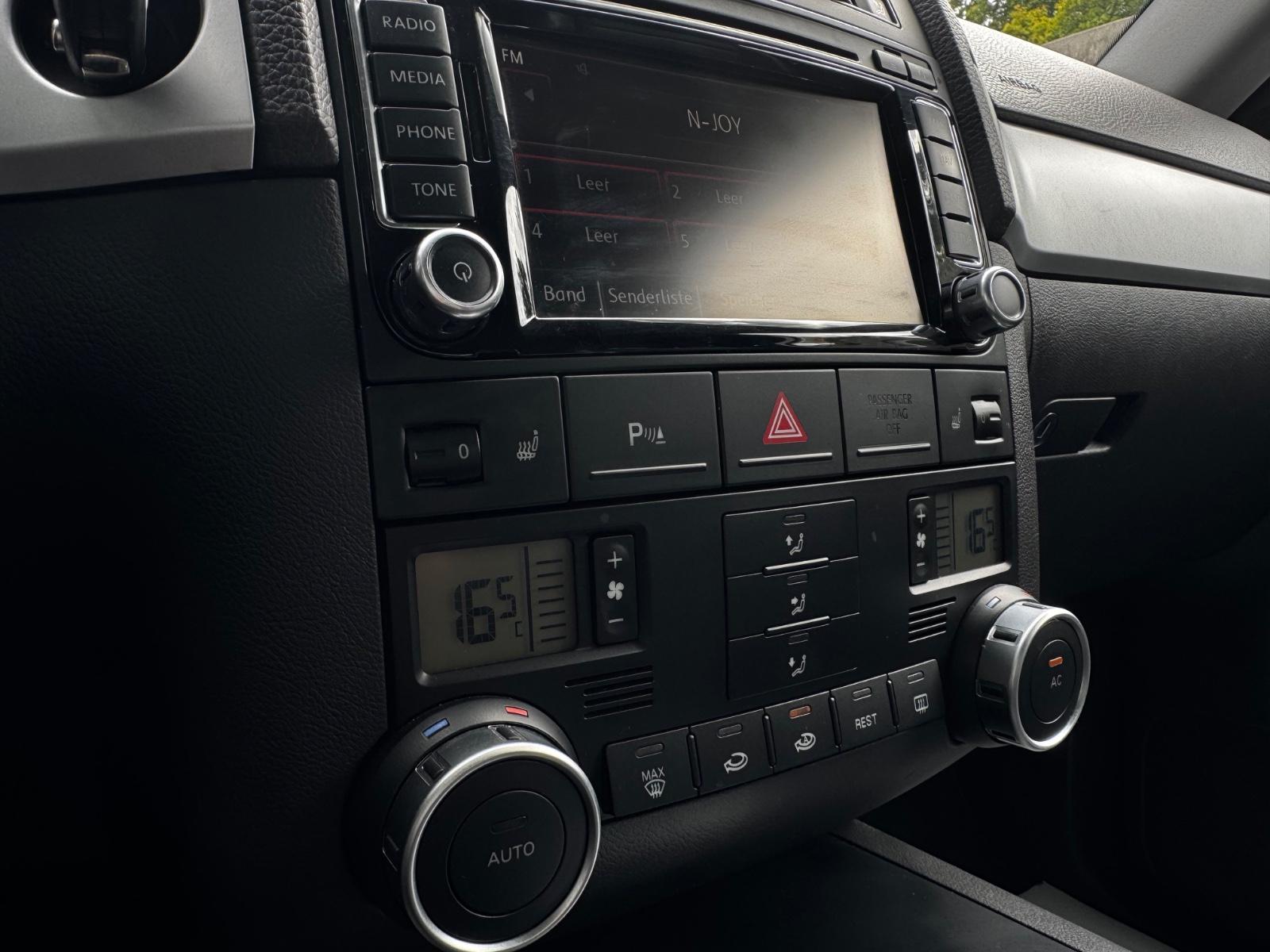 Volkswagen Touareg 3.0 V6 TDI | 239 ch | BVA | Cuir chauffant | Caméra de recul | Xénon adaptatif | GPS | Capacité de remorquage 3 500 kg